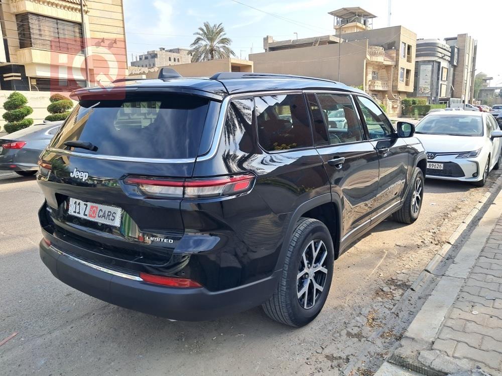 جیپ گراند شیرۆکی